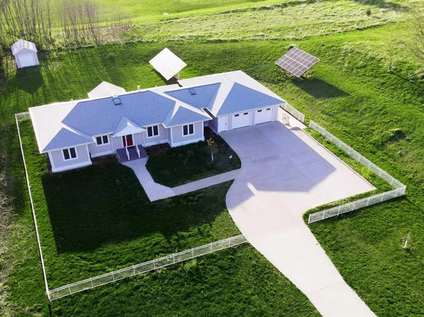 1000 N B St, Fairfield, IA 52556