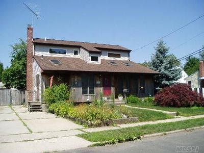 21 Terrell Ln, Hicksville, NY, 11801