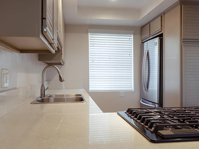 332 Sierra St #4 — Photo 2