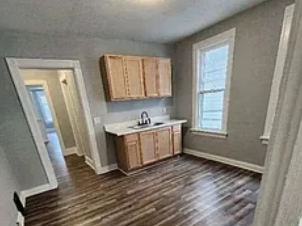 2031 N 37th St #2, Milwaukee, WI 53208