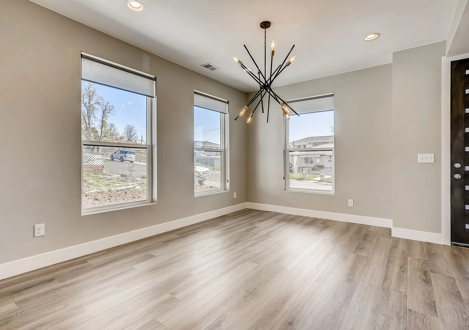 Beautiful 3-Bedroom Duplex Available in West Denver — Photo 4