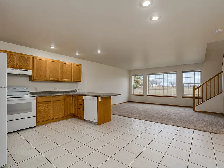 1085 Alpine Way #1085 — Photo 4