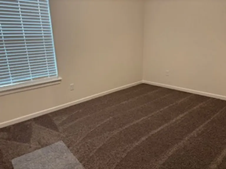 18200 Austin Ct — Photo 13