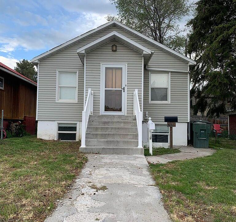 1st image of 631 S Hayes Ave