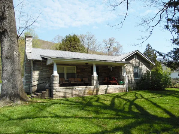 1203 1st Ave E, Big Stone Gap, VA 24219