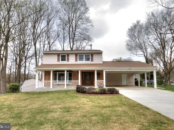 4700 Playfield St, Annandale, VA 22003