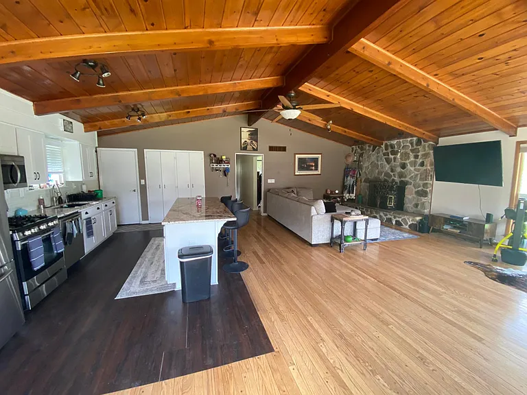 4786 Merten Dr — Photo 4