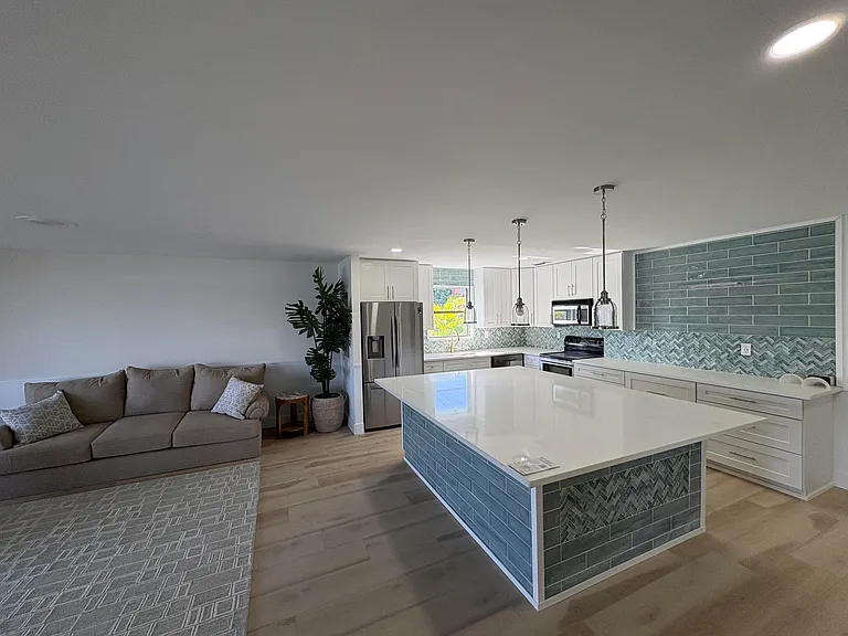 360 Wilma Cir #7 — Photo 14