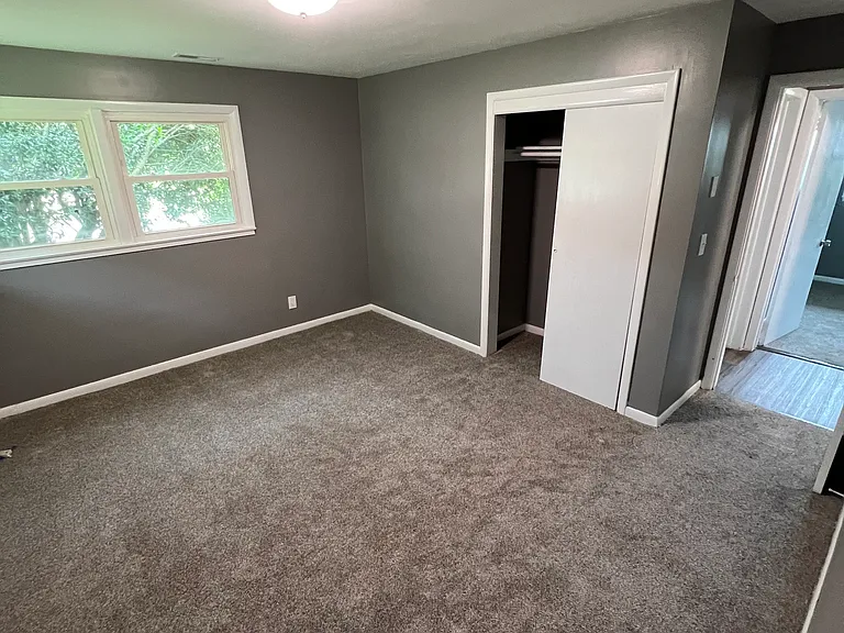 4 Rexford Dr — Photo 12