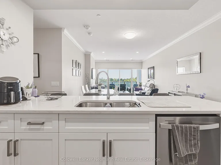 1880 Gordon St S #402 — Photo 11