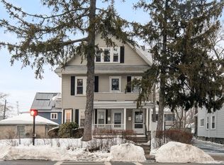 206 N Beacon St, Watertown, MA 02472