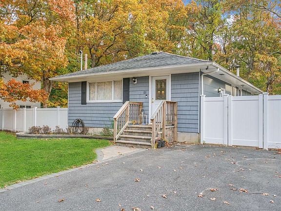 2nd image of 112 Parkwood Dr