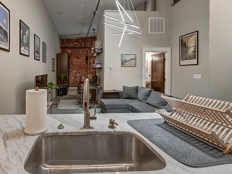 1523 W Cary St #B2 — Photo 11