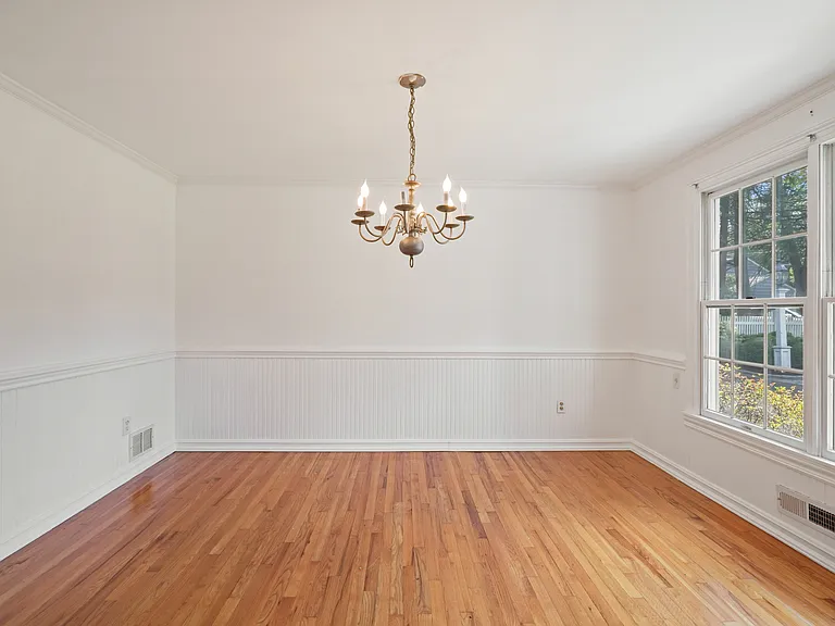 141 Idlewood Dr — Photo 11