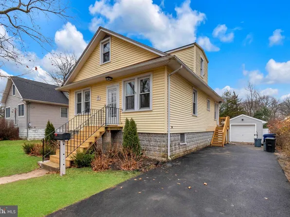 506 N Garfield Ave, Moorestown, NJ 08057