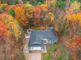 1975 Deerwood Trl, Kronenwetter, WI 54455