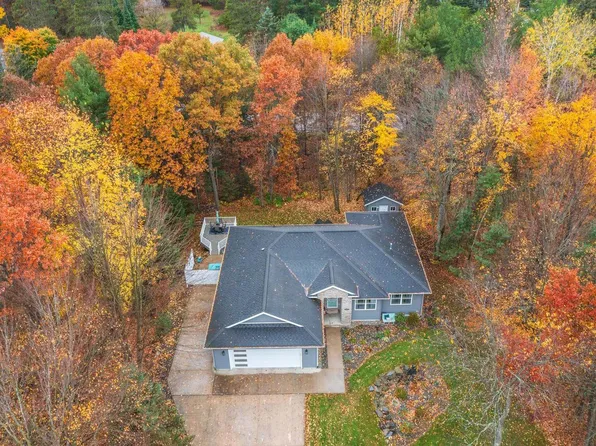 1975 DEERWOOD TRAIL, Kronenwetter, WI 54455