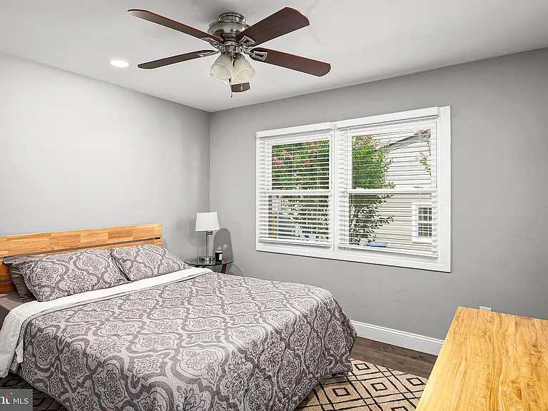 3710 Ivy Hill Ln — Photo 17
