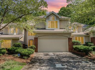 6527 Gaywind Dr, Charlotte, NC 28226