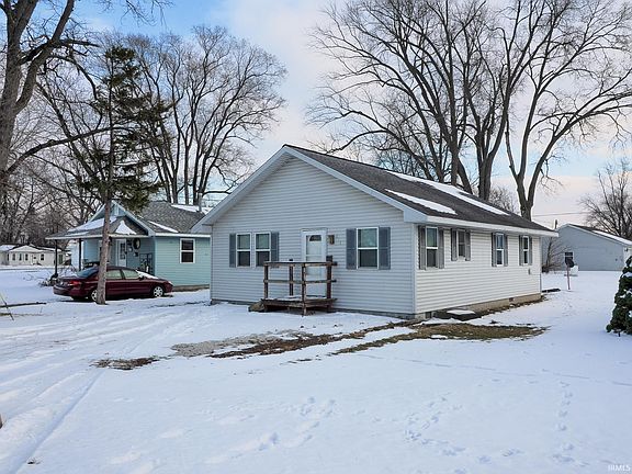 4th image of 611 E Elm St