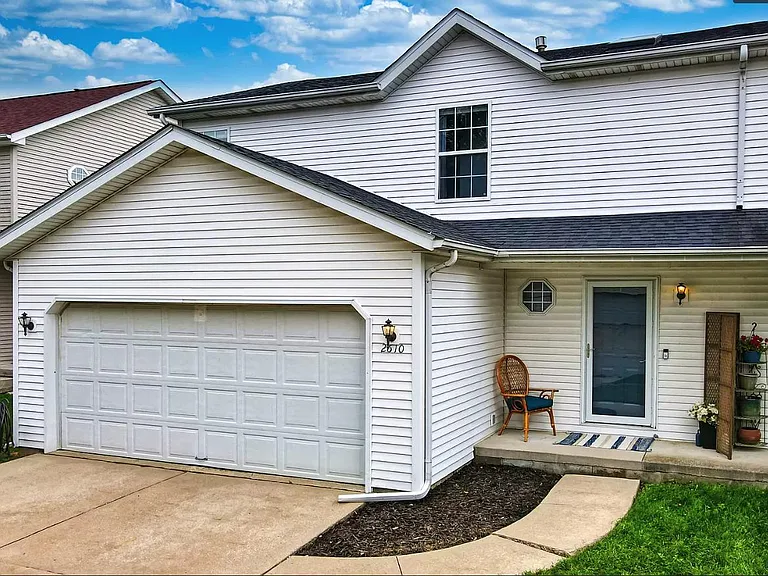 2610 Carrington Ln — Photo 19