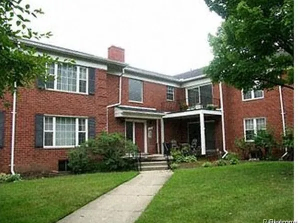 27689 W Echo Valley Unit 202, Farmington Hills, MI 48334