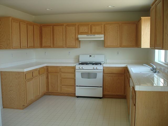 2nd image of 33320 Pitman Ln