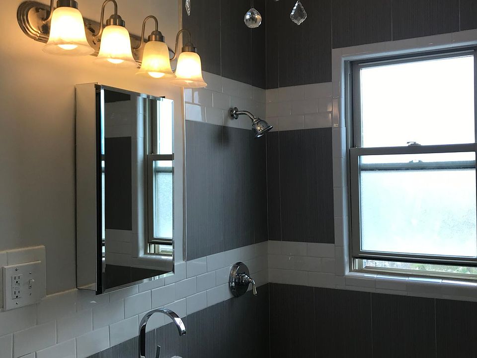 1st image of 1708 N Narragansett Ave #209