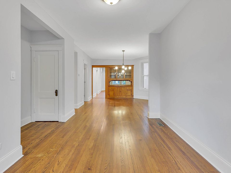 1st image of 3719 N Damen Ave #1