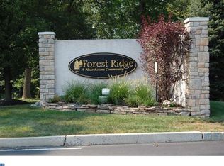 100 Douglas Fir Dr APT 203, Warrington, PA 18976