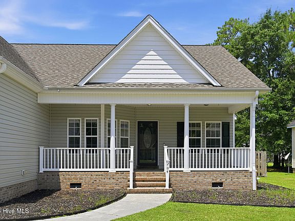 3rd image of 204 Wedgefield Circle
