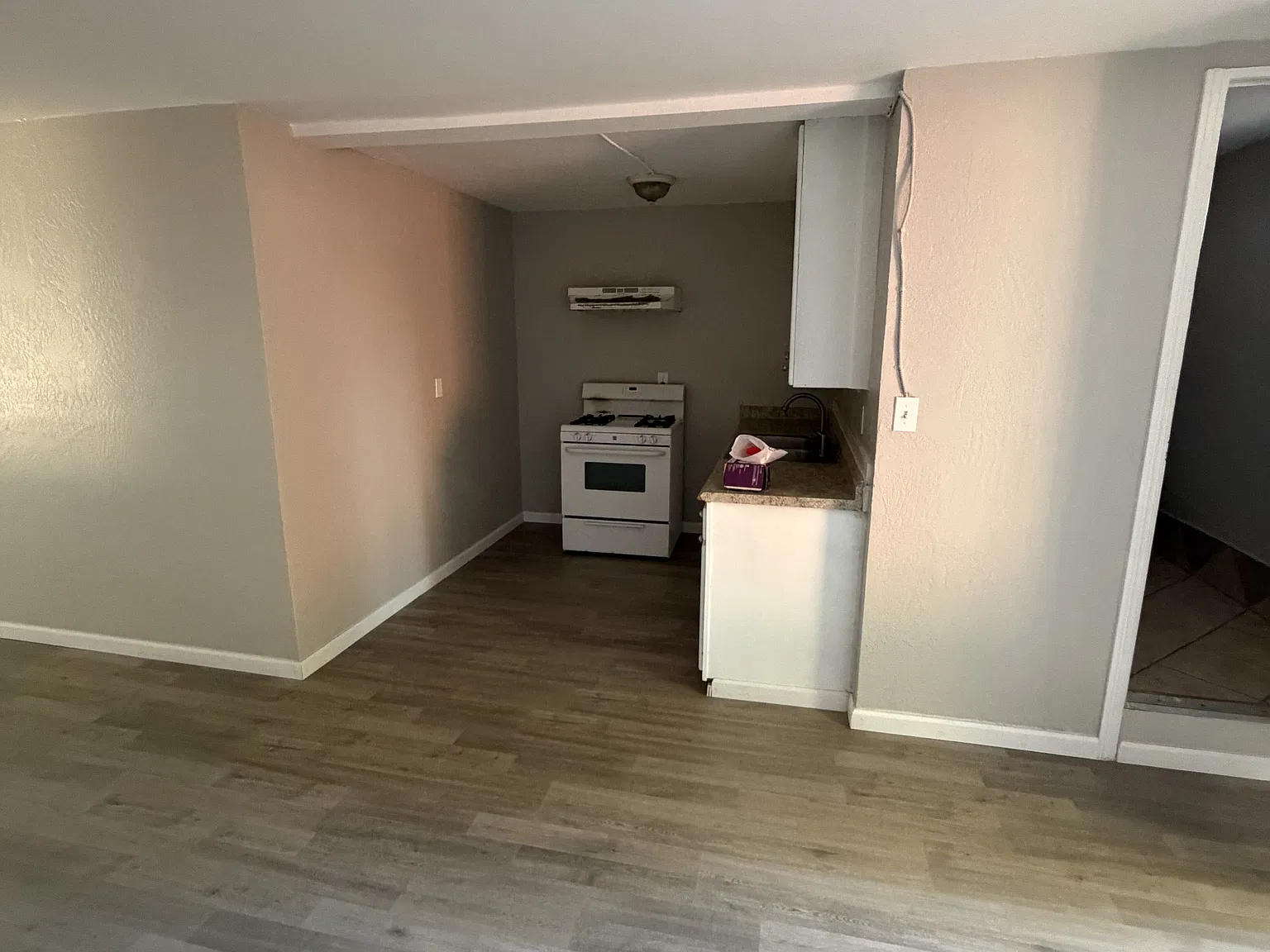 3 bed, 1114 sqft, $2,500 — Photo 3