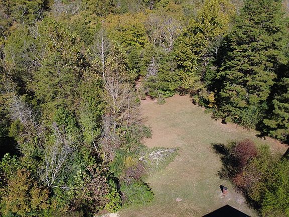 4th image of 815 McCord Hollow Rd