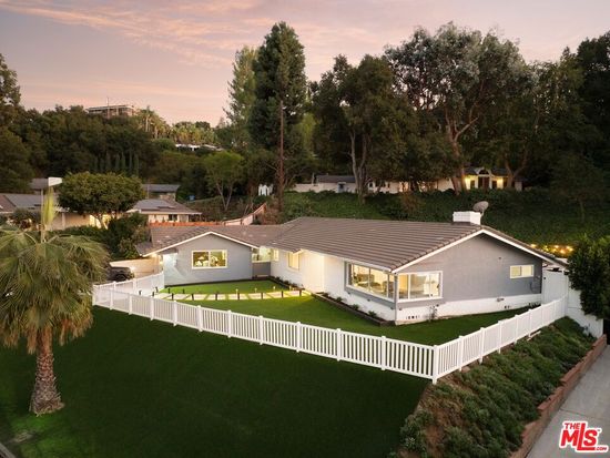 16524 Bosque Dr, Encino, CA 91436