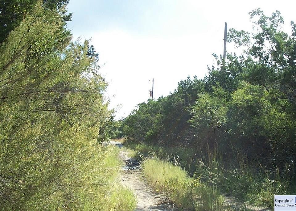 2nd image of 1118 Chisolm Trl