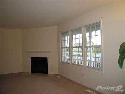 4th image of 2430 Honeysuckle Ln