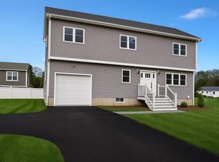 270 S Main St, Hopedale, MA 01747