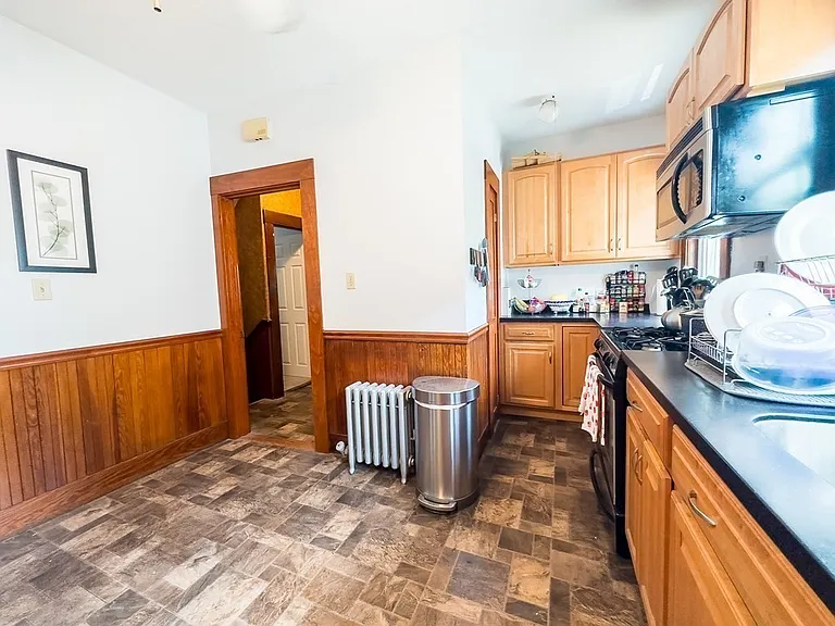 7 Bradford Ave #7 — Photo 14