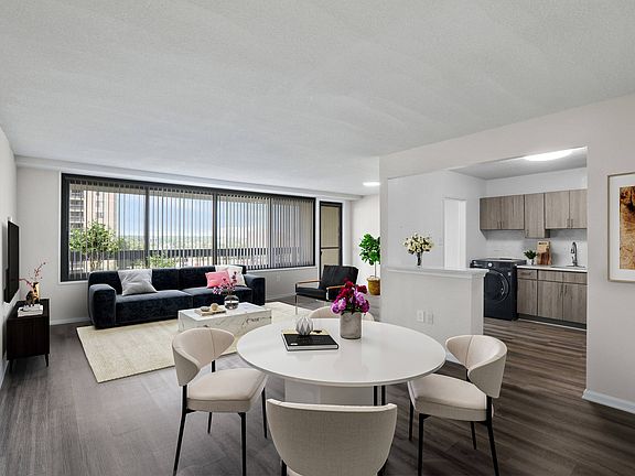 Staged renovated 1 bedroom