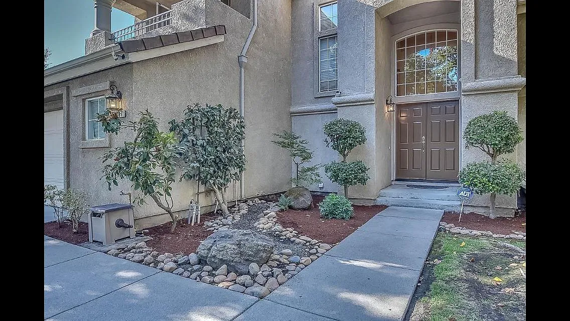 3387 Willowbrook Cir photo 1