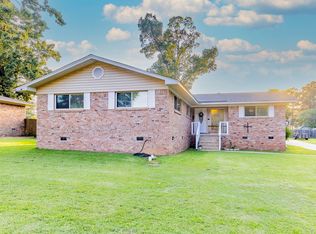 606 E Saline Cir, Benton, AR 72019