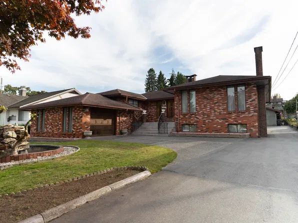 4052 Price St, Burnaby, BC V5G 2L6