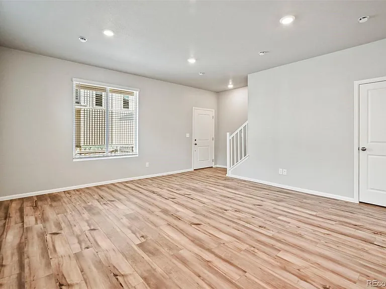 9624 Lytle Grv — Photo 9