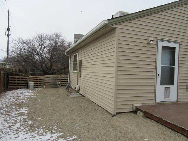 250 Nashua Ct — Photo 17