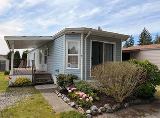 5575 Mason Rd #8, Sechelt, BC V7Z0K9