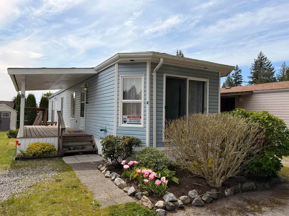 5575 Mason Rd #8, Sechelt, BC V7Z 0K9