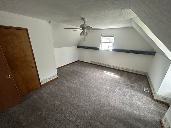 5th image of 153 Skyline Dr