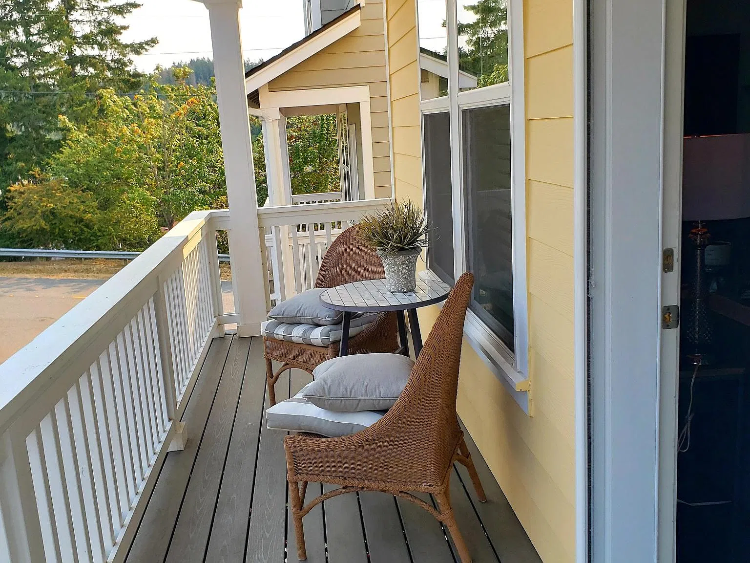 2 bed, 2.5 bath, 1700 sqft, $2,800 — Photo 2