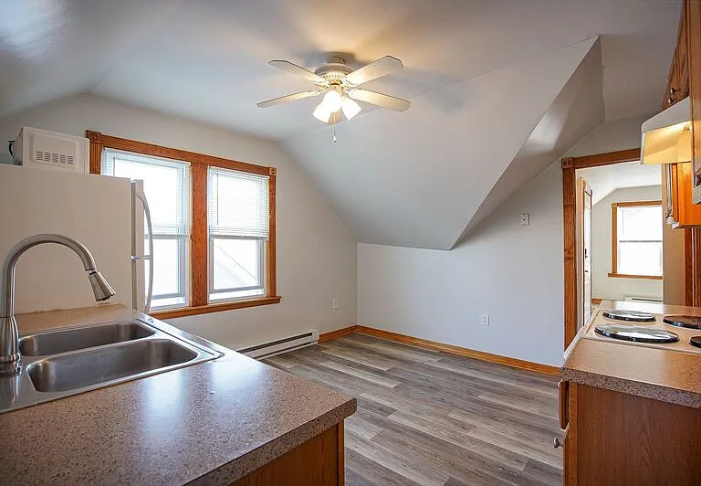 104-106 Madison St #3 — Photo 11
