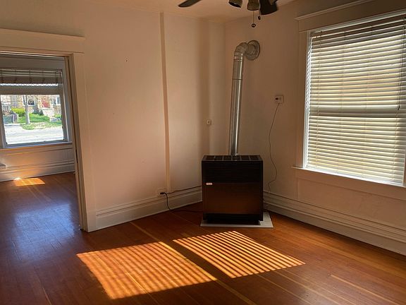 4th image of 776 E 600 S APT 2